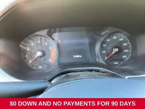 Used 2025 Jeep Compass Latitude w/ Sun & Sound Group AWD/4WD image 6
