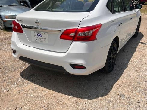 Used 2016 Nissan Sentra S FWD image 5