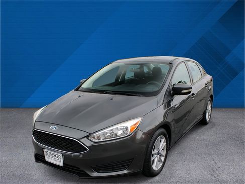 Used 2017 Ford Focus SE image 5