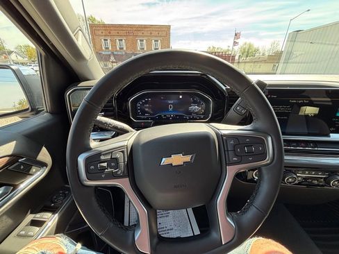 Used 2023 Chevrolet Silverado 1500 LT AWD/4WD image 26