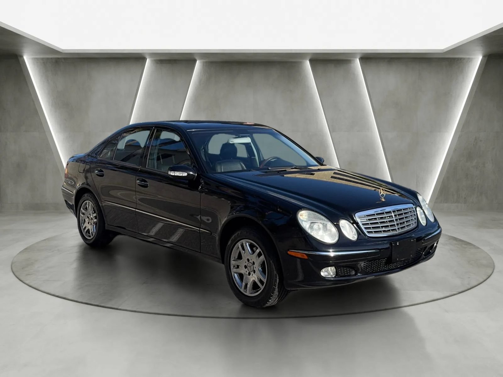 Used 2003 Mercedes-Benz E 320 Sedan image 9