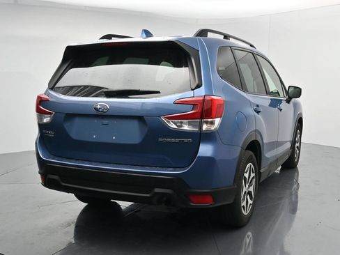 Used 2021 Subaru Forester Premium AWD/4WD image 6