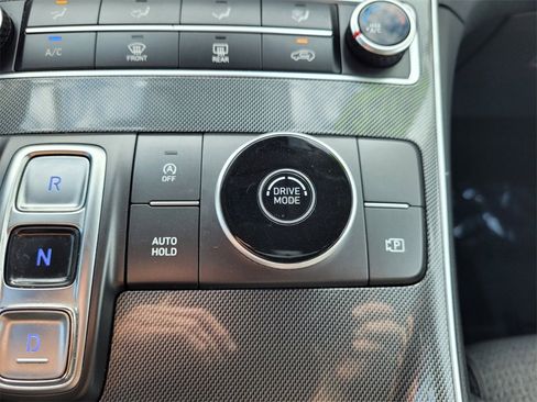 Used 2023 Hyundai Santa Fe SE image 28