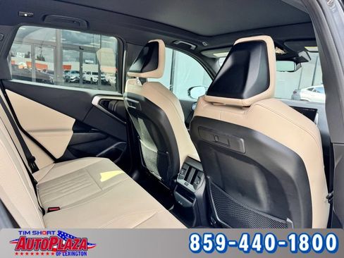 Used 2025 BMW X3 xDrive30i AWD/4WD image 43