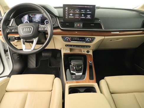 Certified 2023 Audi Q5 2.0T Premium Plus w/ Premium Plus Package AWD/4WD image 18