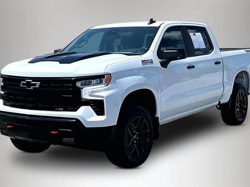 Used 2026 Chevrolet Silverado 1500 LT Trail Boss AWD/4WD image 2