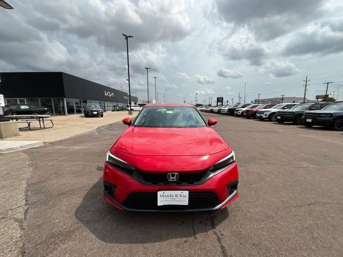 Used 2024 Honda Civic EX-L image 2