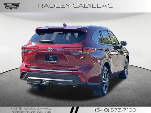 Used 2022 Toyota Highlander XLE image 7