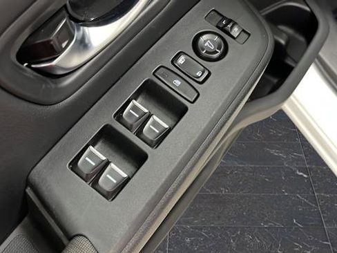 Used 2023 Honda Pilot Sport image 21