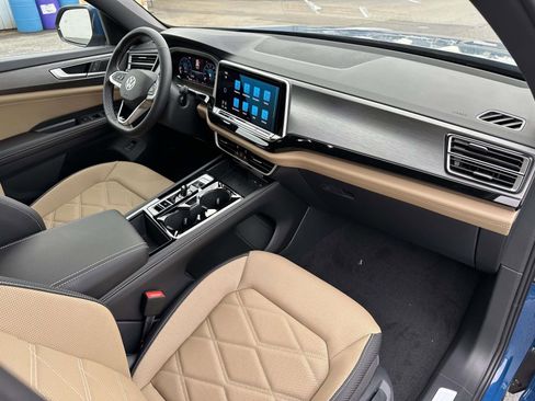 New 2026 Volkswagen Atlas Cross Sport SE image 12