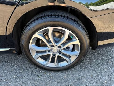 Used 2015 Mercedes-Benz C 300 4MATIC Sedan image 9