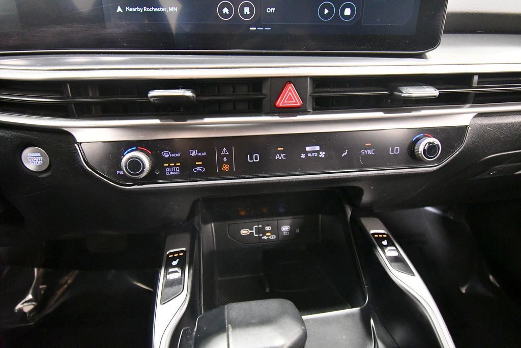 Certified 2024 Kia Sorento S AWD/4WD image 25