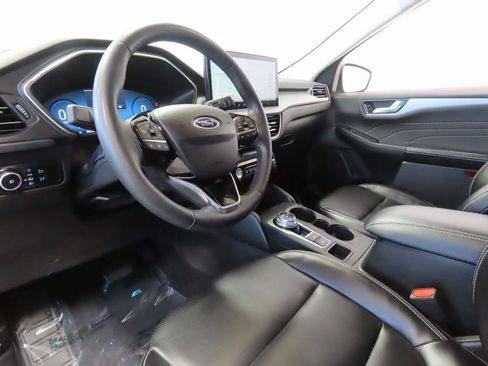 Used 2023 Ford Escape Platinum AWD/4WD image 13