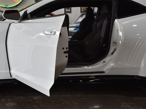 Used 2014 Chevrolet Camaro Z/28 RWD image 24
