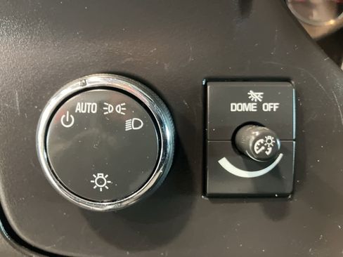 Used 2024 GMC Savana 2500 w/ Driver Convenience Package image 13