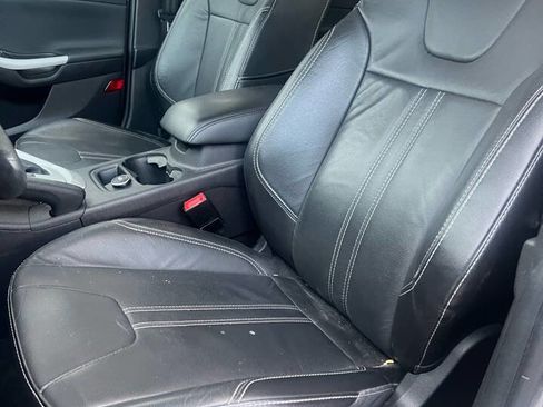 Used 2014 Ford Focus SE w/ Equipment Group 201A image 11