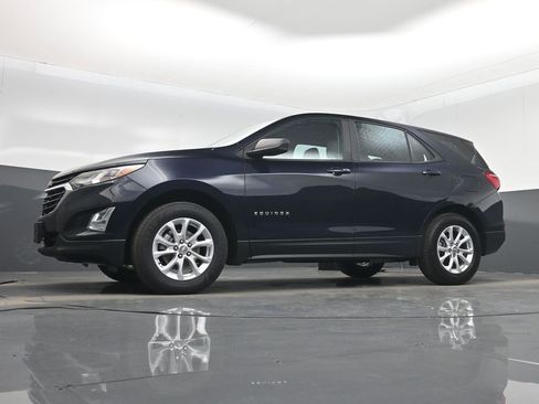 Used 2021 Chevrolet Equinox LS image 51
