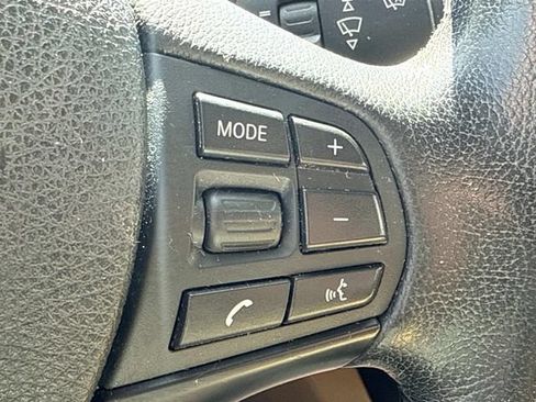 Used 2014 BMW 320i xDrive Sedan AWD/4WD image 15
