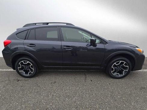 Used 2016 Subaru Crosstrek 2.0i Premium AWD/4WD image 2