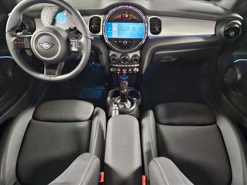 Used 2024 MINI Cooper S image 17