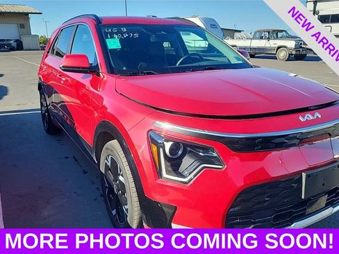 Used 2023 Kia Niro Wind w/ Wind Preserve Package FWD image 5