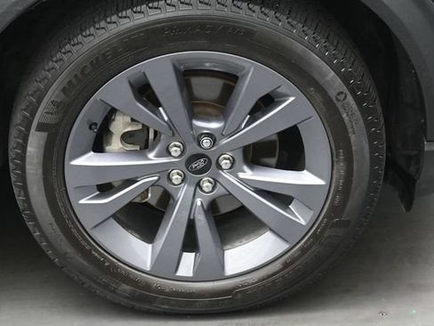 Used 2023 Ford Explorer XLT w/ Equipment Group 202A AWD/4WD image 49