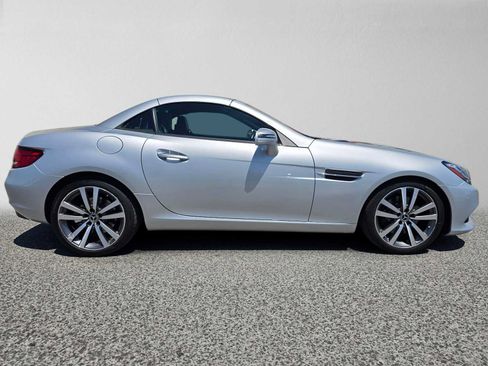 Used 2020 Mercedes-Benz SLC 300 image 3