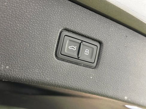 Used 2019 Audi Q7 3.0T Premium Plus w/ Premium Plus Package image 23