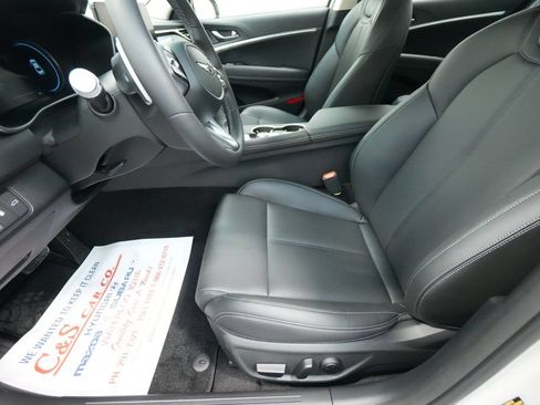 Used 2026 Genesis G70 2.5T AWD/4WD image 18
