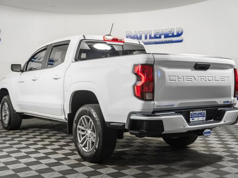 Used 2024 Chevrolet Colorado LT w/ LT Convenience Package II image 4