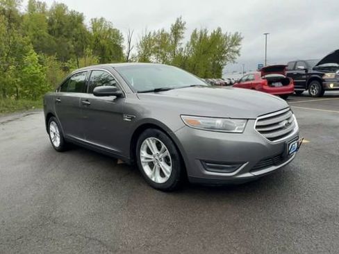 Used 2013 Ford Taurus SEL FWD image 2