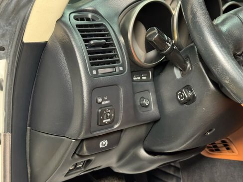 Used 2002 Lexus SC 430 Convertible image 25