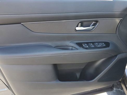 New 2026 Nissan Murano SV image 9