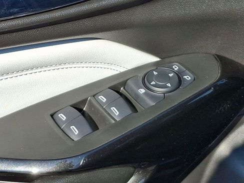 Used 2024 Chevrolet Trax LT w/ Driver Confidence Package image 25