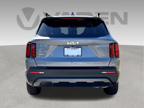 Used 2022 Kia Sorento S AWD/4WD image 23