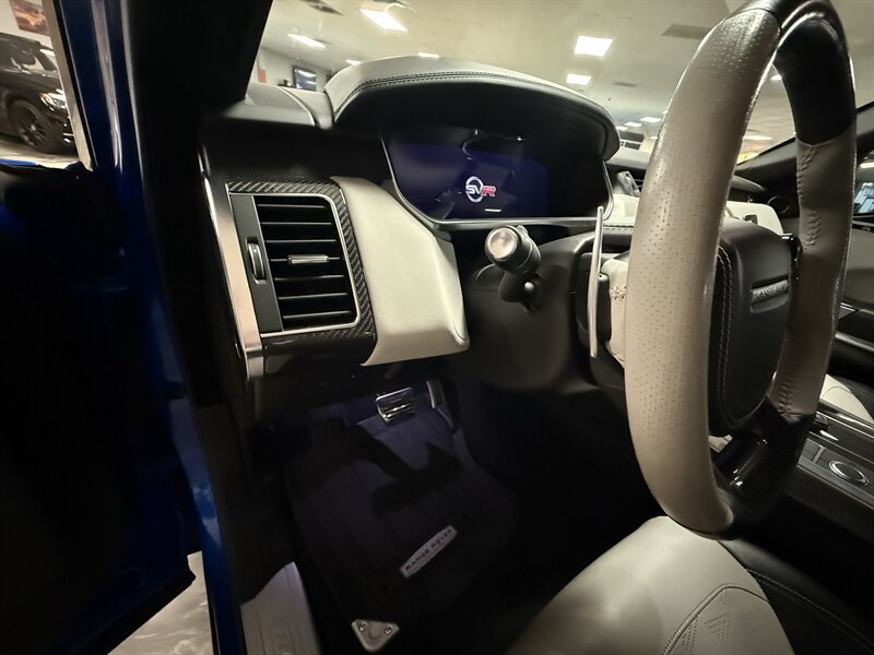 Used 2018 Land Rover Range Rover Sport SVR AWD/4WD image 14