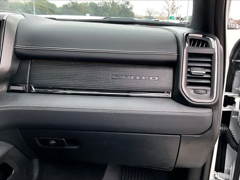 Used 2024 RAM 2500 Limited image 18