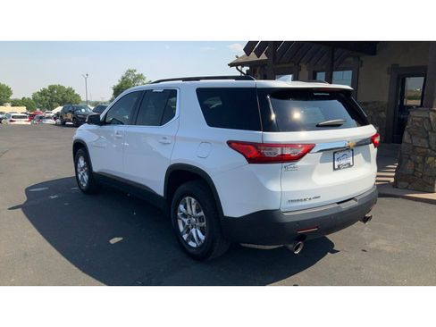 Used 2021 Chevrolet Traverse LT w/ LPO, Floor Liner Package AWD/4WD image 7