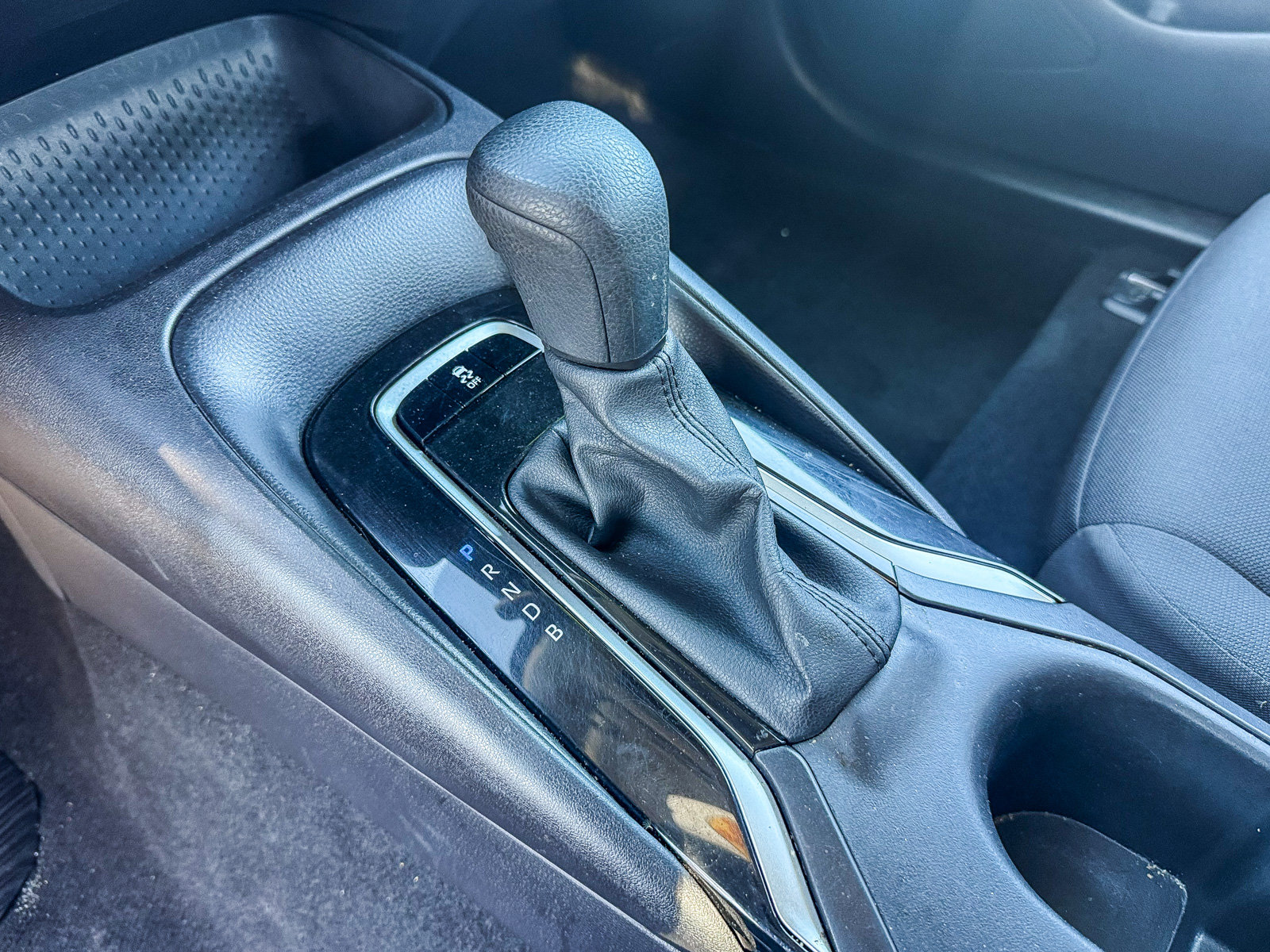 Used 2025 Toyota Corolla LE FWD image 19