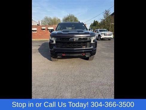 Used 2024 Chevrolet Silverado 1500 LT Trail Boss w/ LT Trail Boss Premium Package AWD/4WD image 1