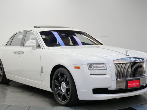 Used 2013 Rolls-Royce Ghost RWD image 3