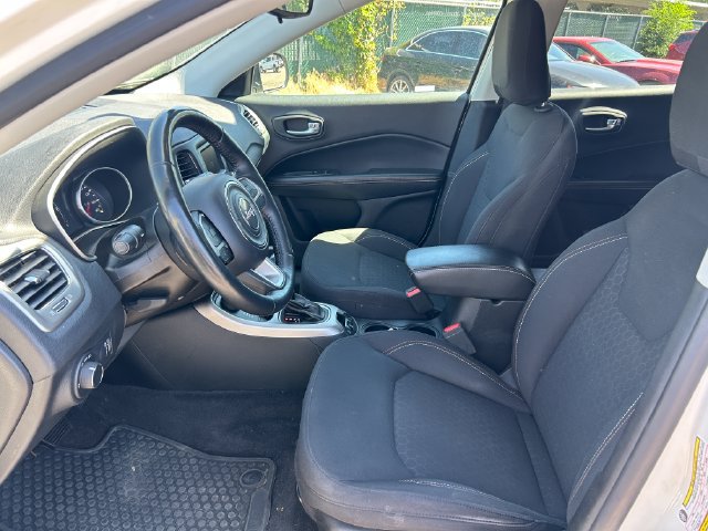 Used 2018 Jeep Compass Sport w/ Cold Weather Group AWD/4WD image 27
