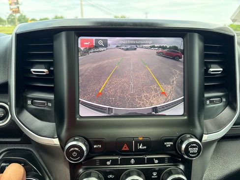Used 2022 RAM 1500 Big Horn AWD/4WD image 29