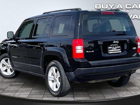 Used 2016 Jeep Patriot Latitude AWD/4WD image 2