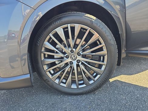 Used 2024 Lexus RX 350 AWD w/ Convenience Package image 29