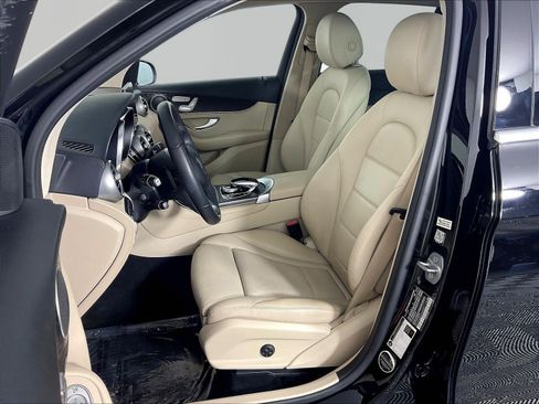 Used 2018 Mercedes-Benz GLC 300 image 21