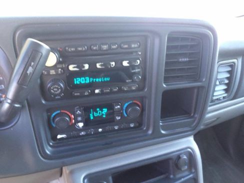 Used 2004 Chevrolet Tahoe LT w/ LT Preferred Equipment Group image 18