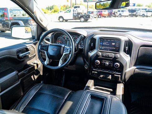 Used 2021 Chevrolet Silverado 1500 LT Trail Boss w/ Convenience Package II AWD/4WD image 23