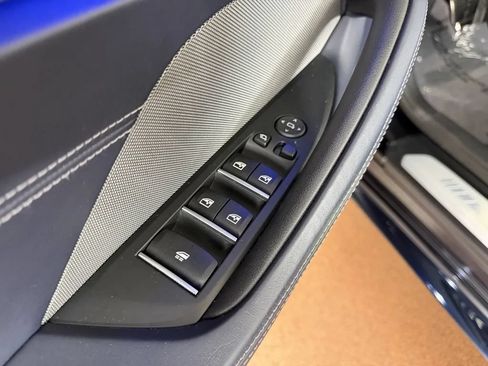 Used 2022 BMW M850i xDrive Convertible AWD/4WD image 17