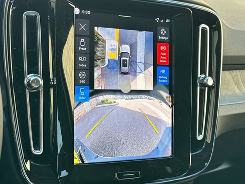 New 2026 Volvo XC40 B5 Plus w/ Protection Package Premier image 22